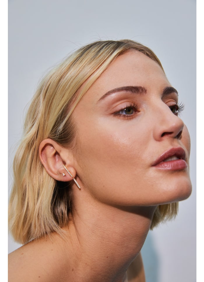 Emilia Stud no. 9