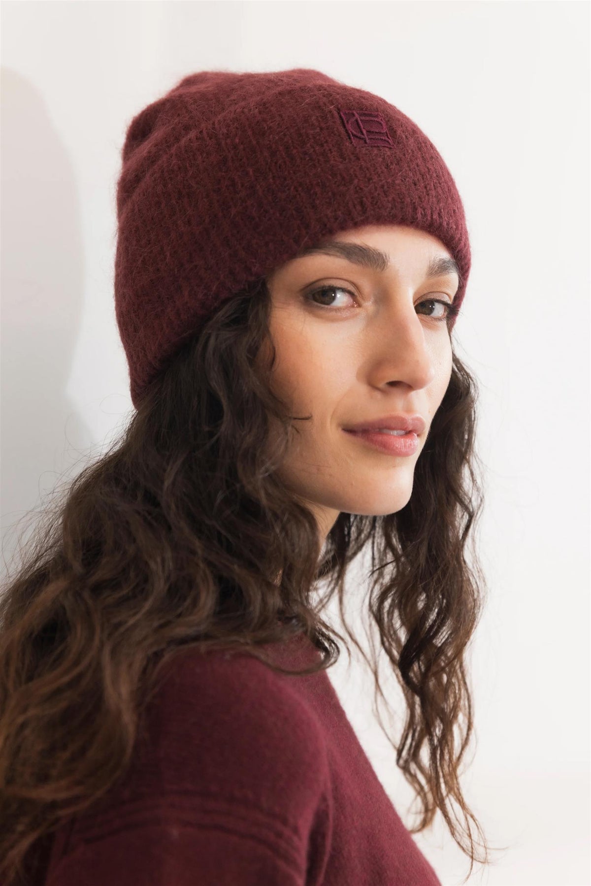 Naya Beanie - Deep Plum