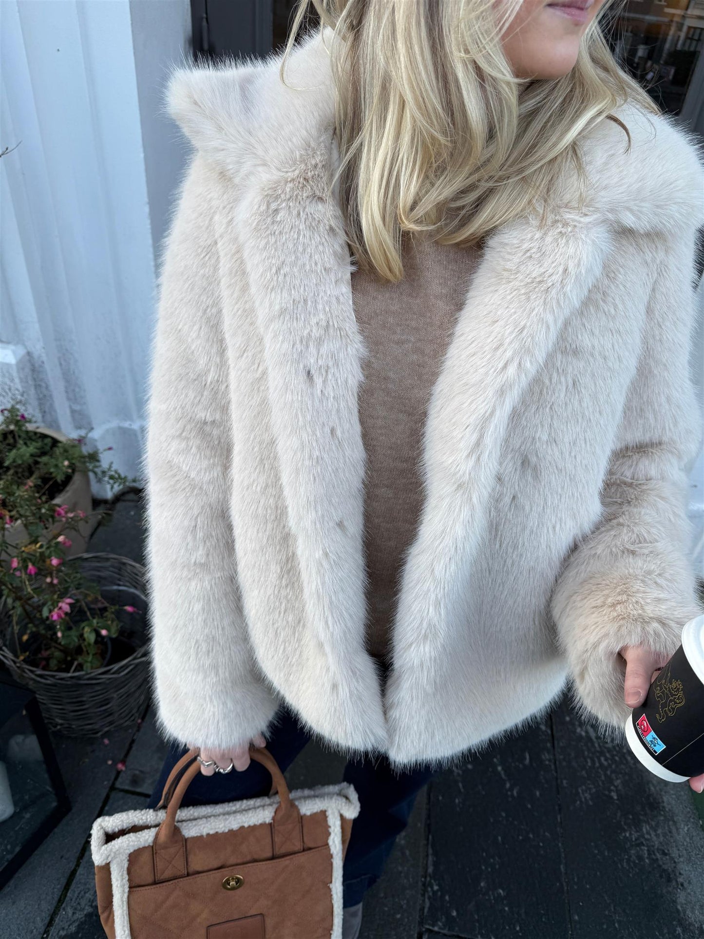 Véloce Fake Fur Jacket Cream