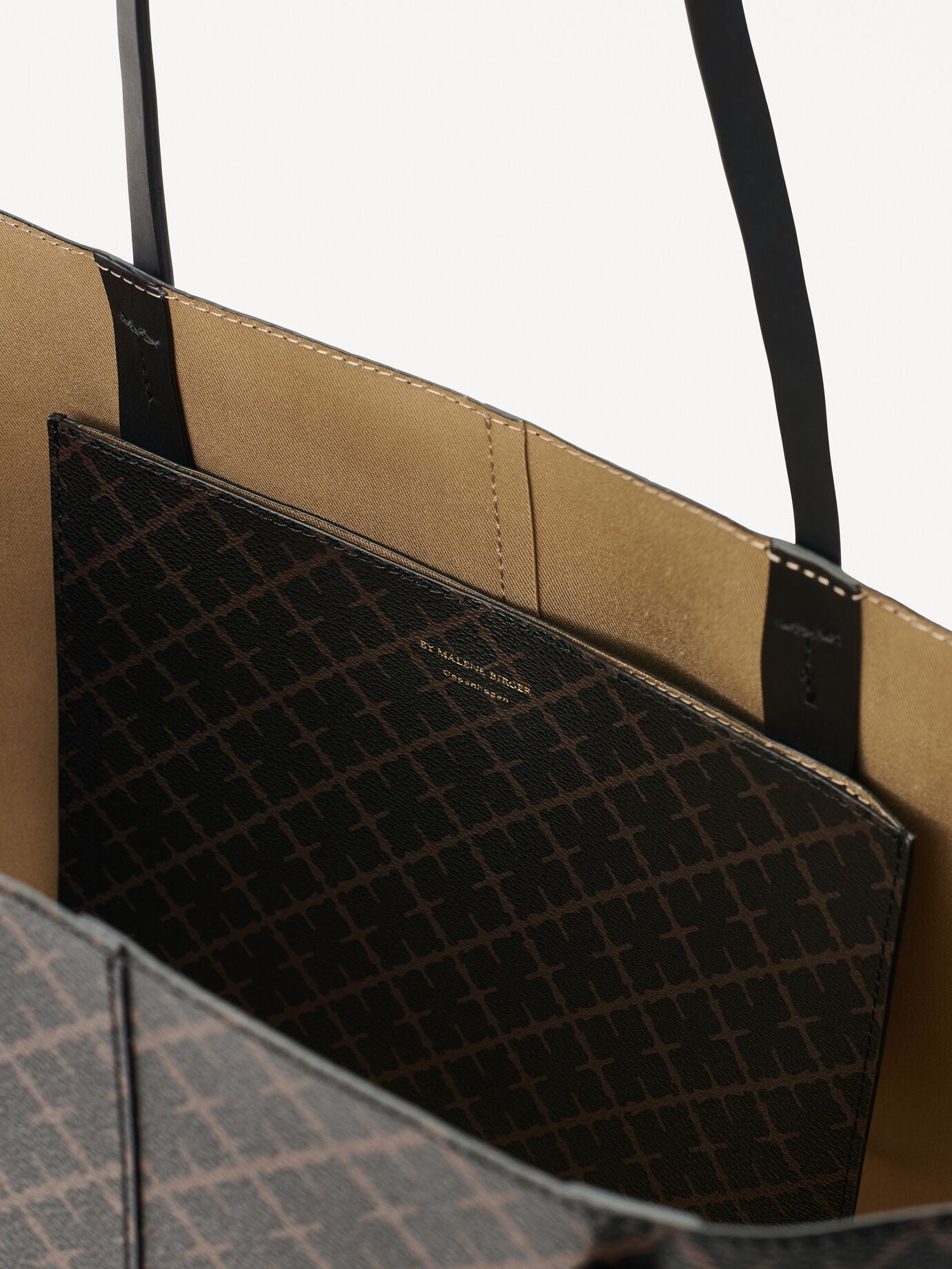 Abi Tote
