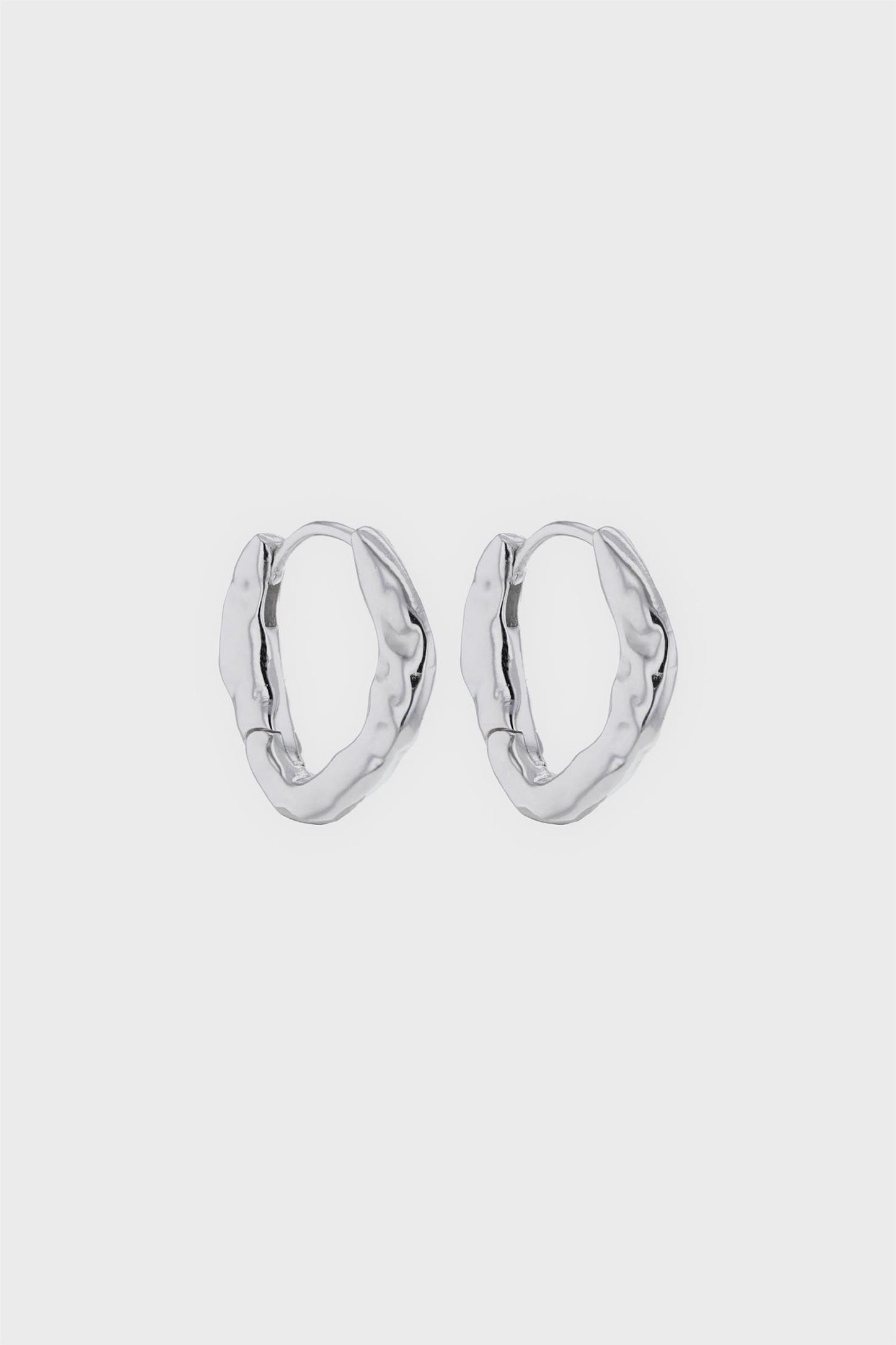 The Small Triangle Earrings Silver