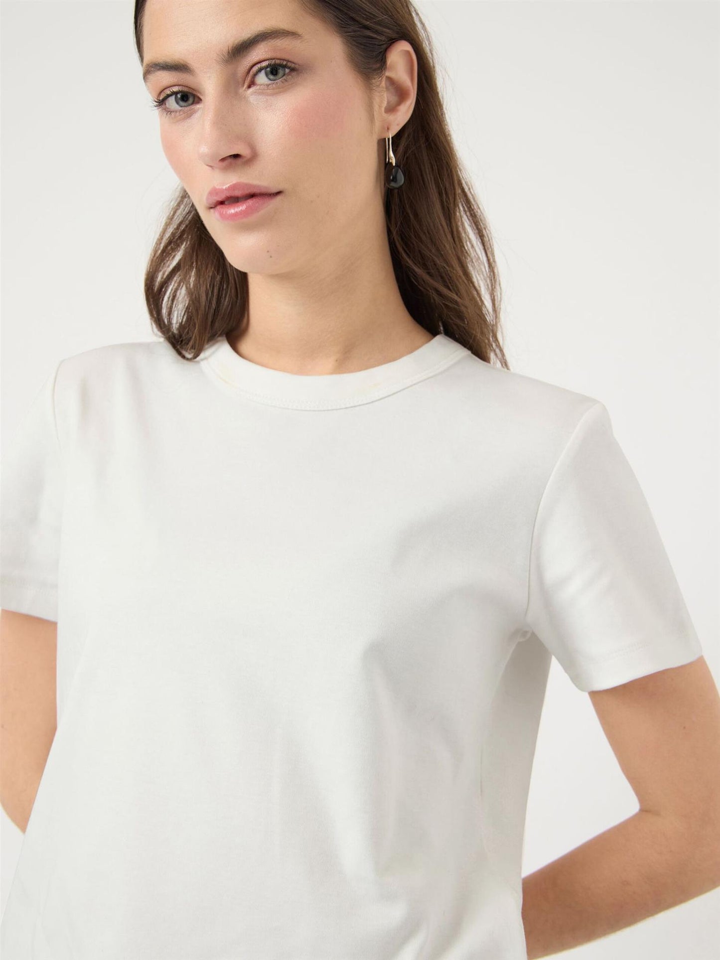 YasCally SS Tee Star White