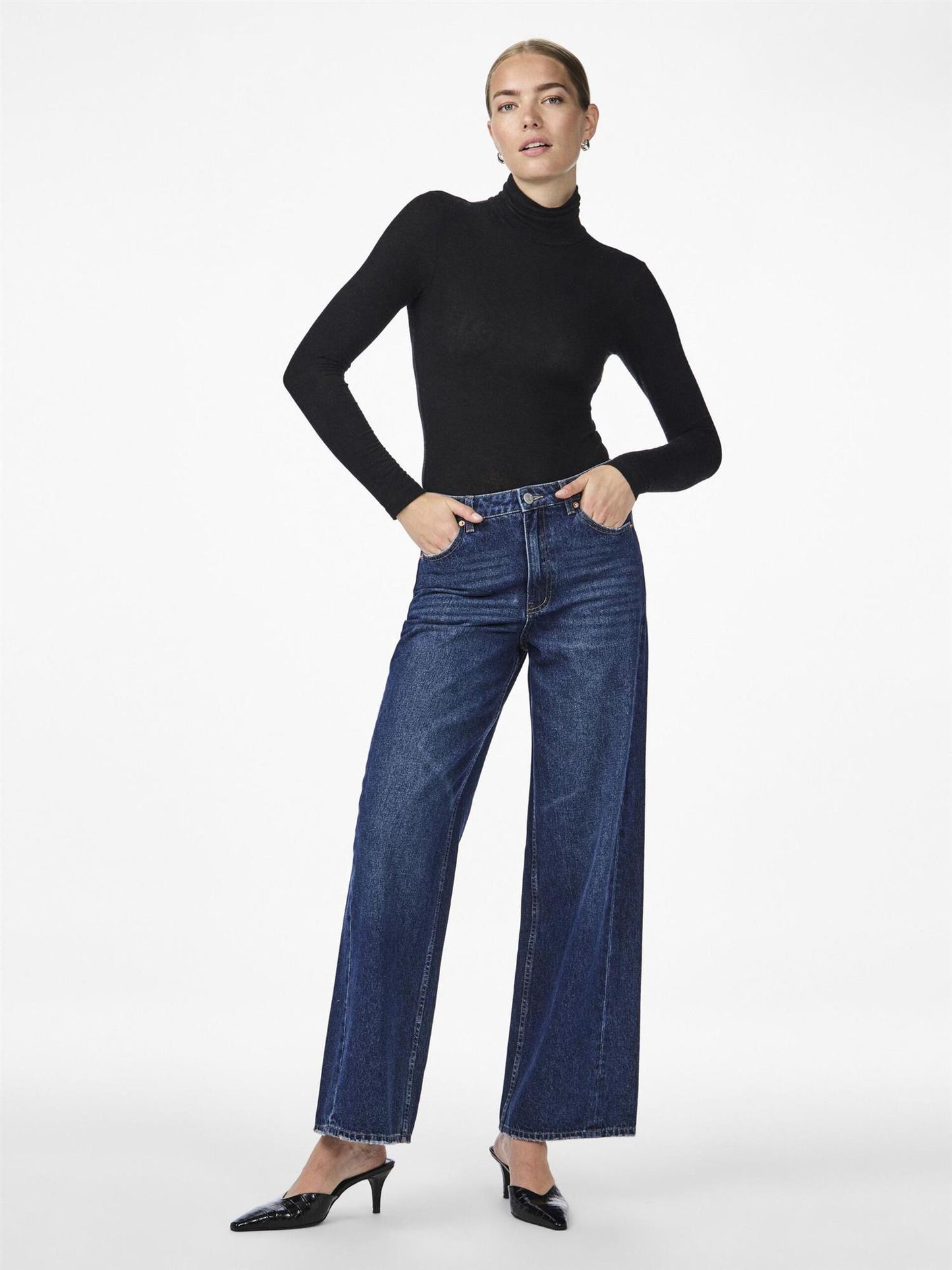 YASWOOLA LS HIGH NECK TOP Black