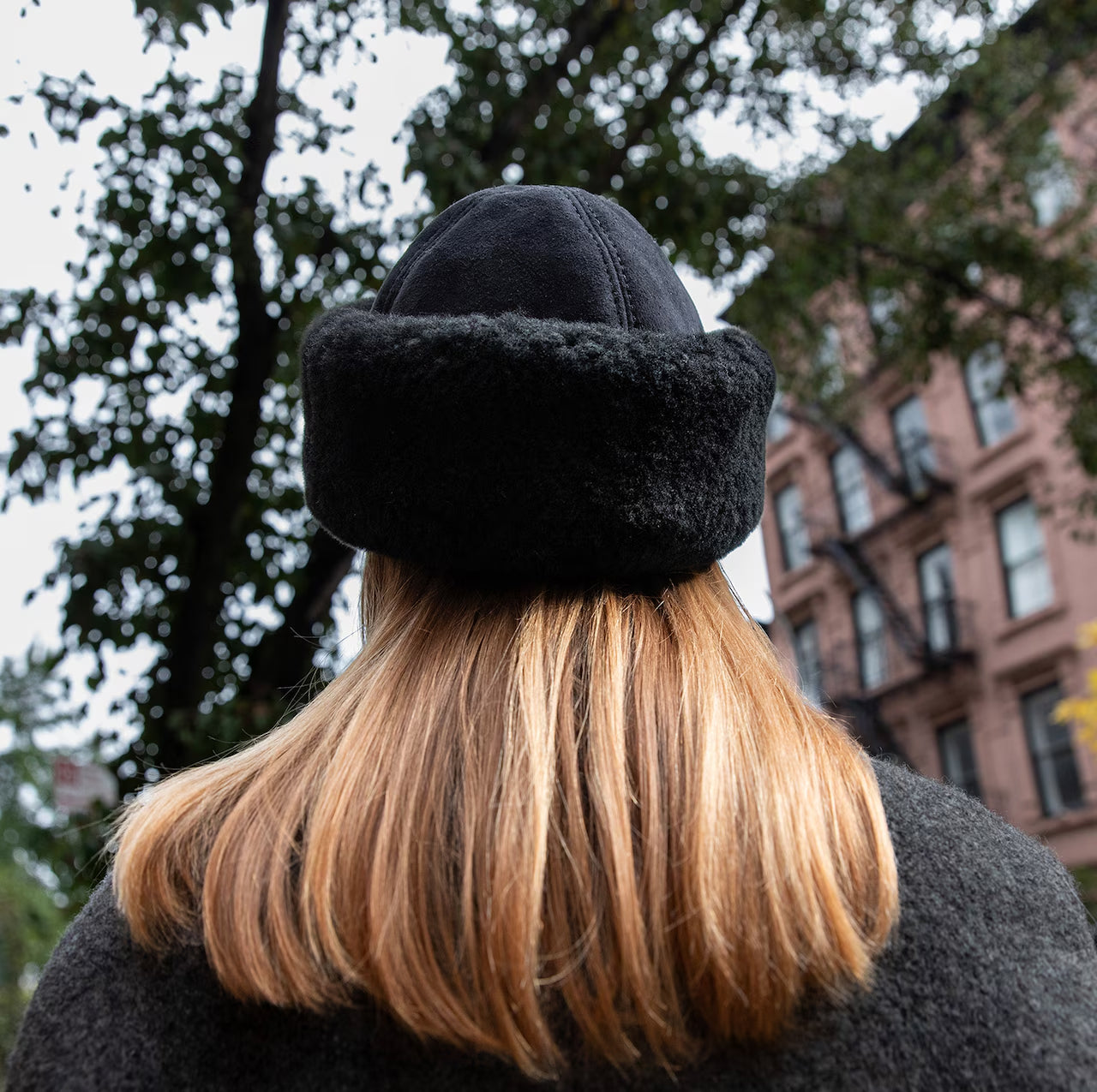 shepherd-harka-lue-sort-ull-lue-saueskinnslue-svart