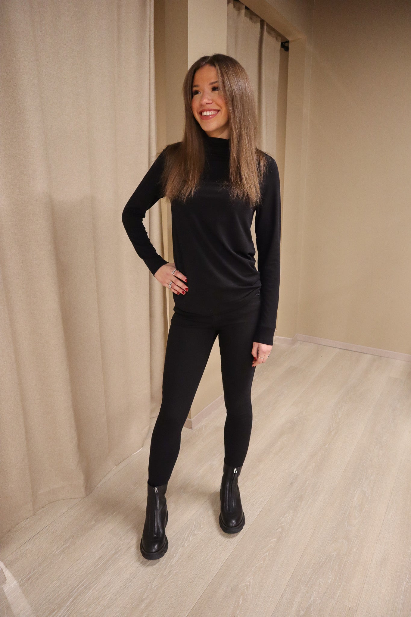 Alexa ankle cool excellent black