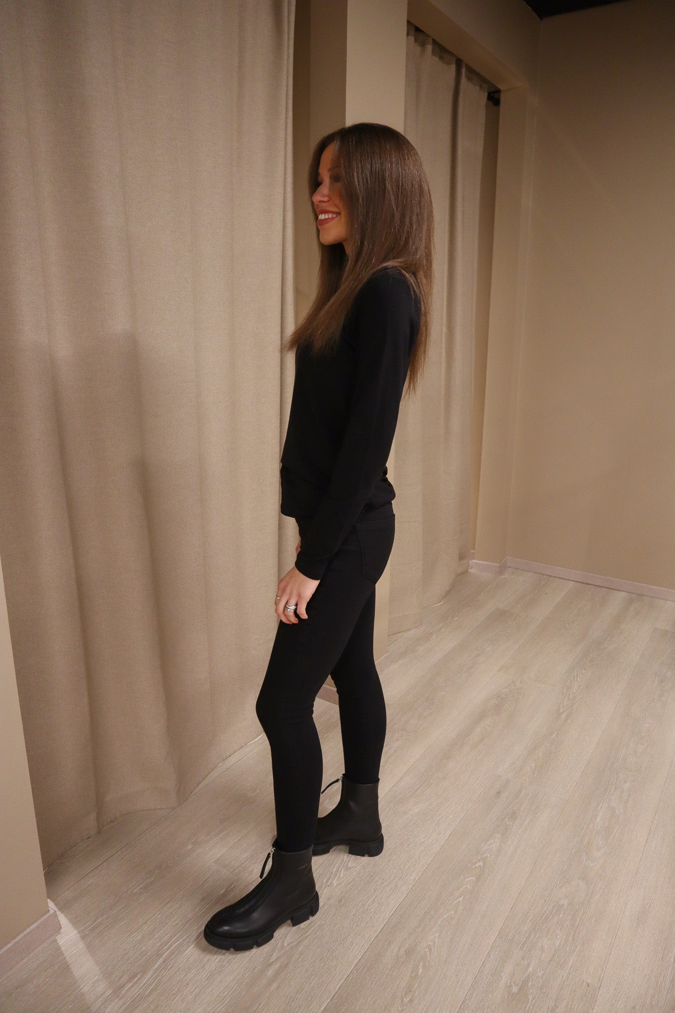 Alexa ankle cool excellent black