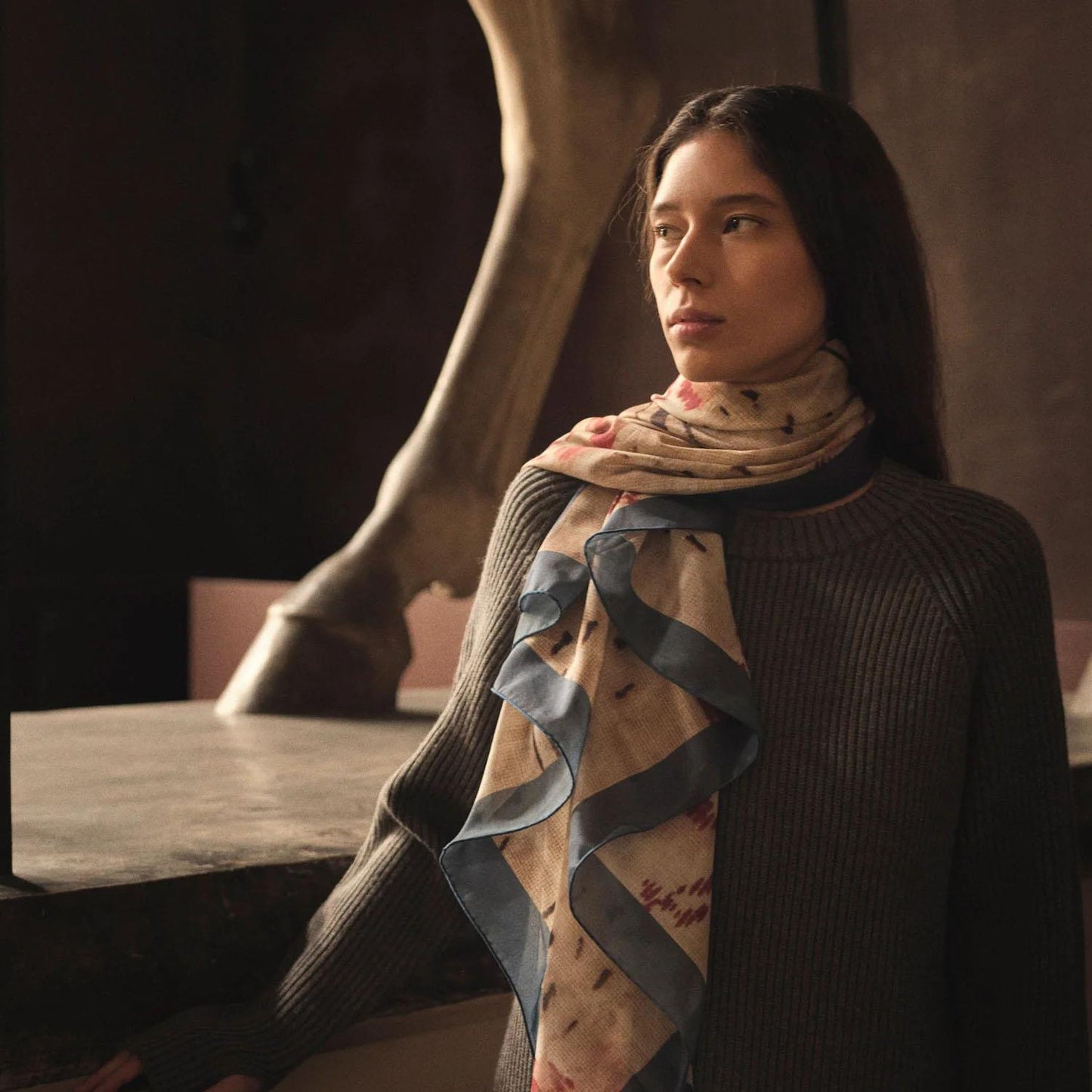 Large light checkered scarf Graphical