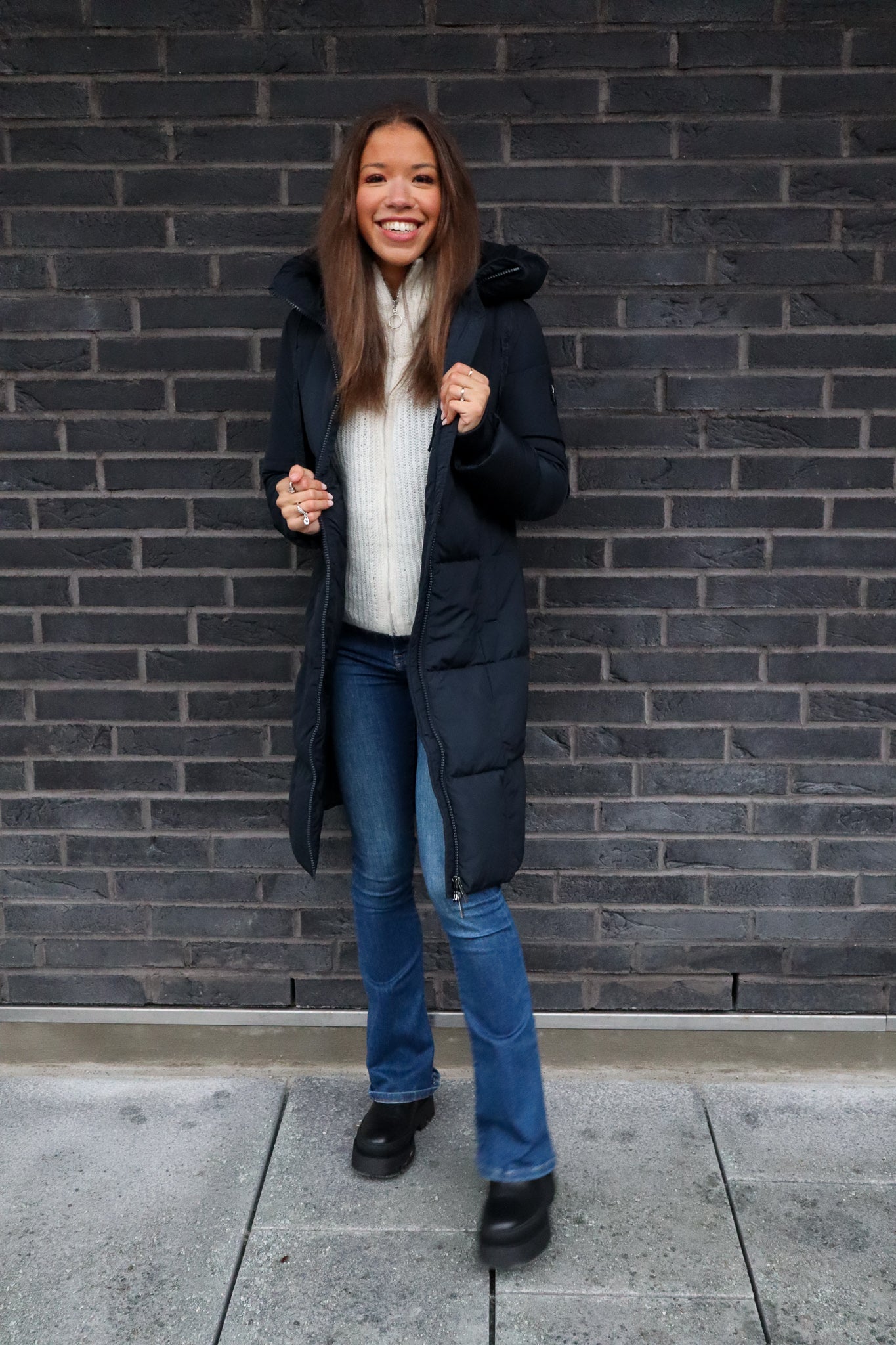 Nova Square Down Coat Black