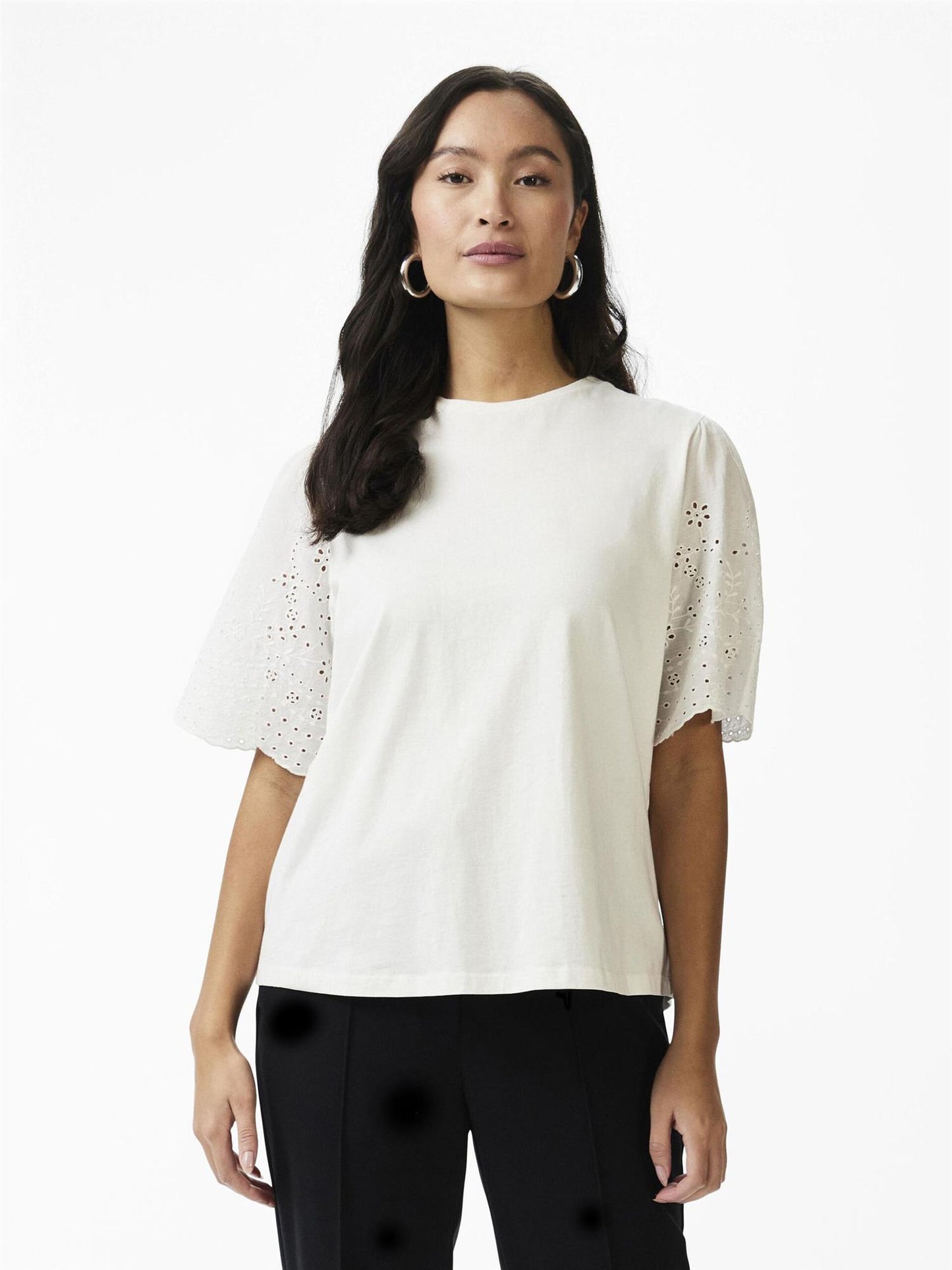 YASLex Top SS Top W. Emb Sleeves