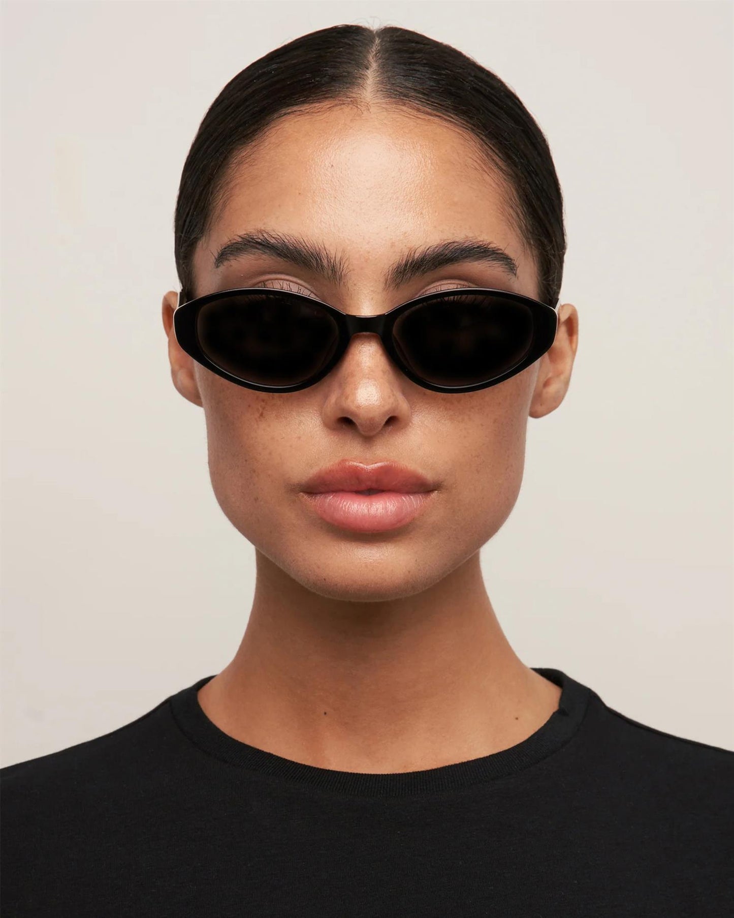 Ivy Black/Smoke