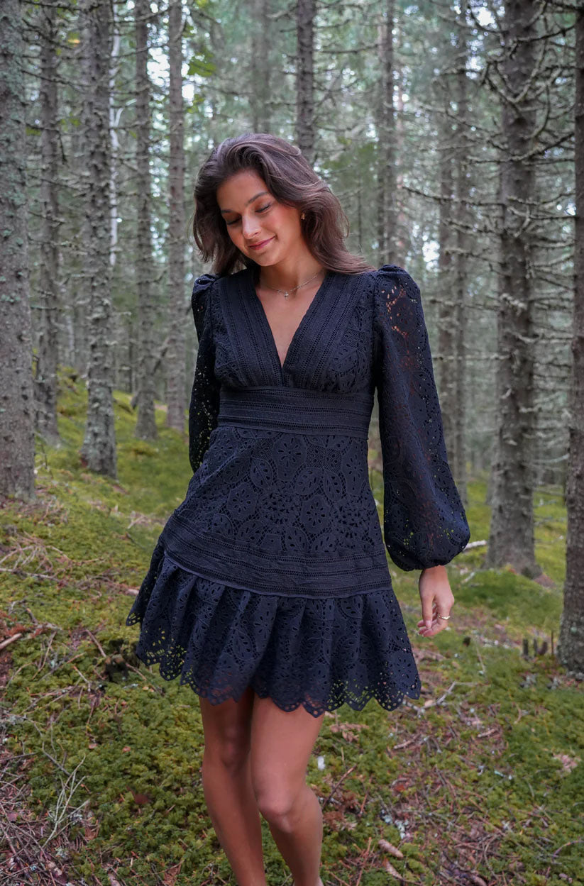 Castle Dress Black