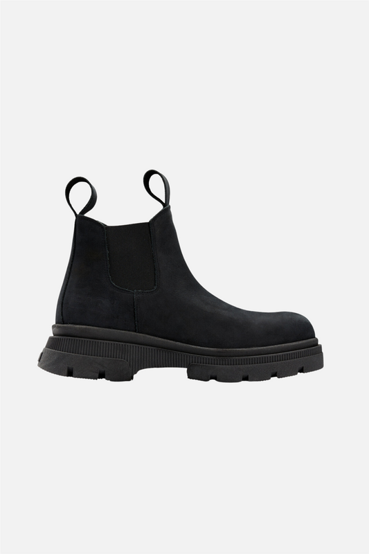 Low Chelsea Boots