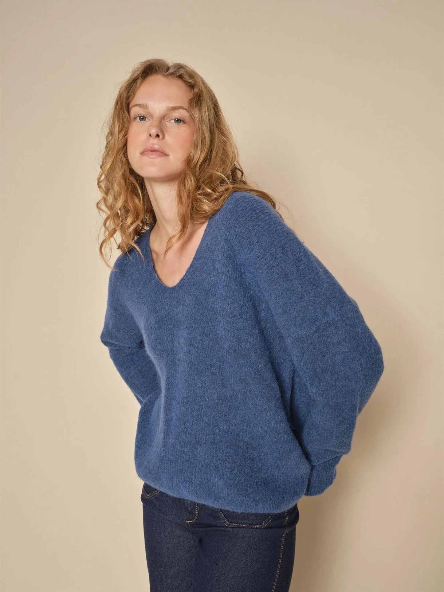 Thora V-neck Knit Blå