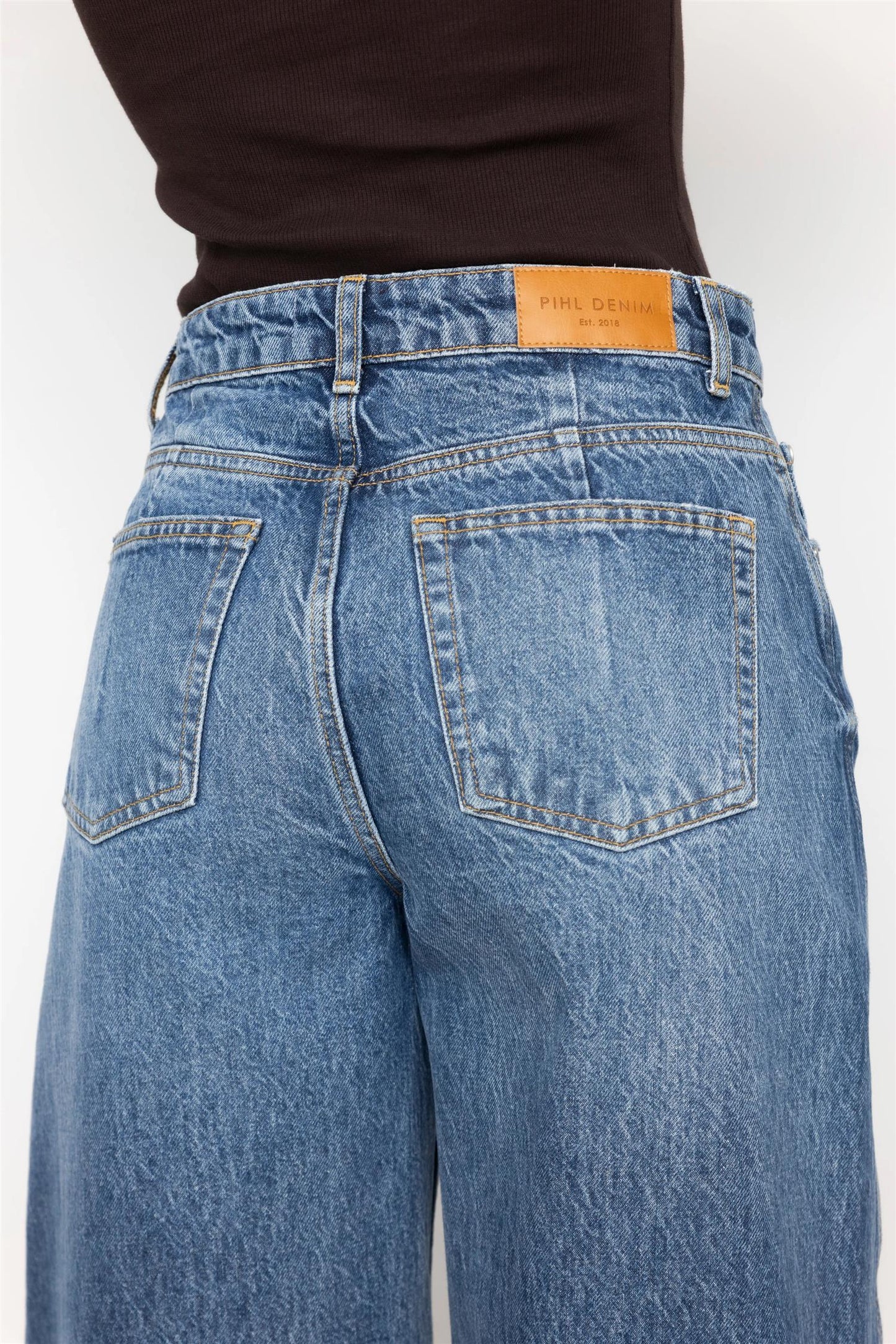 Libby Barrel Jeans