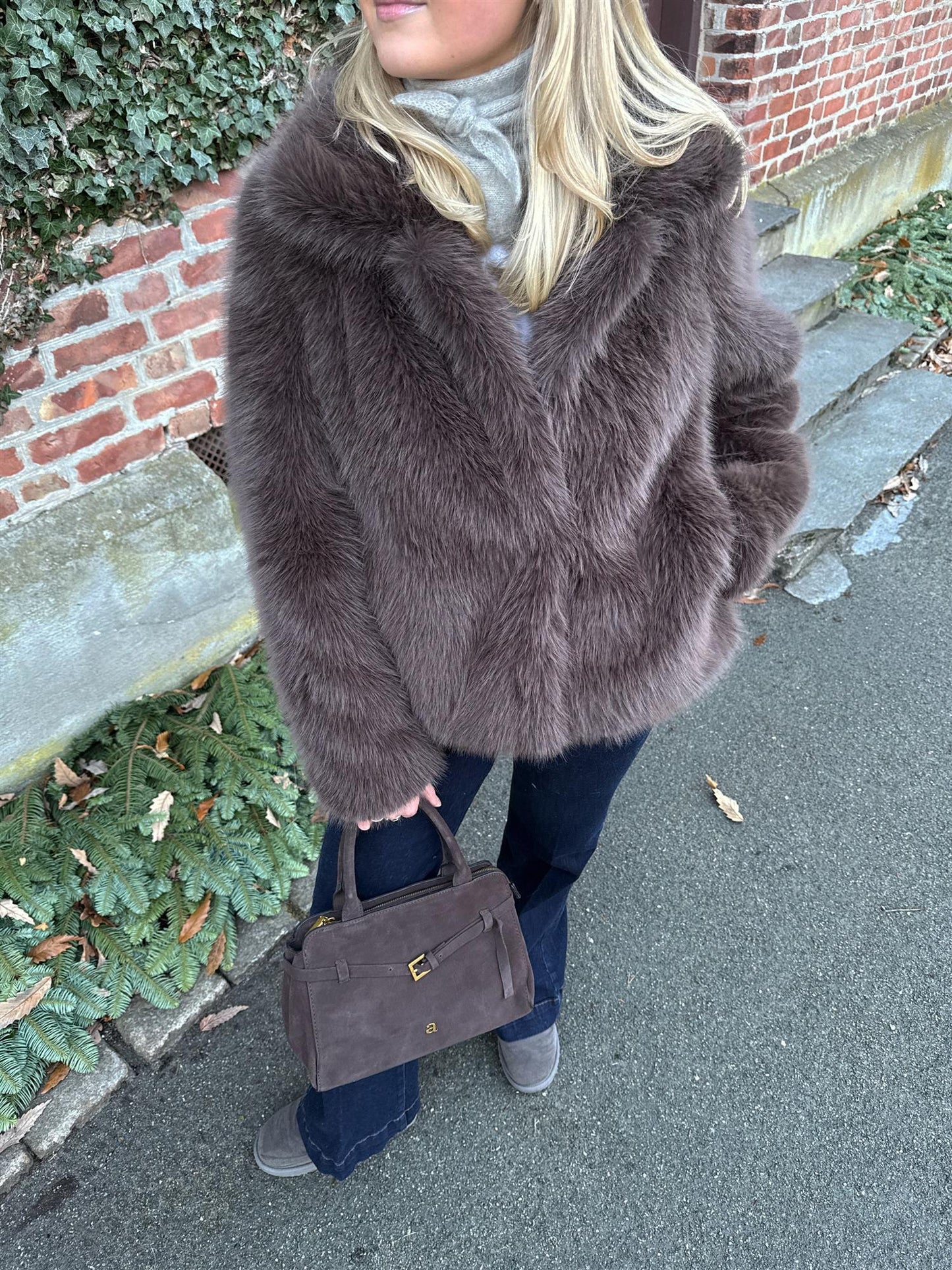 Véloce Fake Fur Jacket Brown