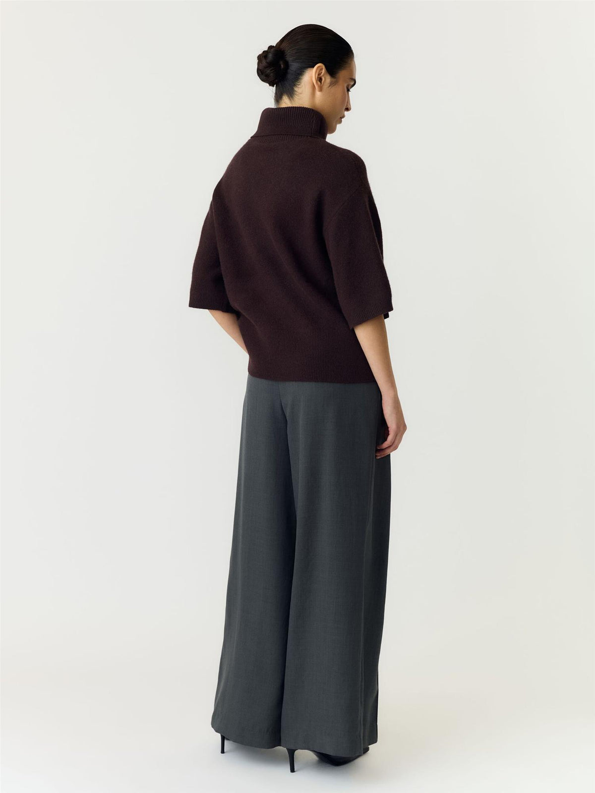 YasEmila Wool Knit Pullover - Coffee Bean