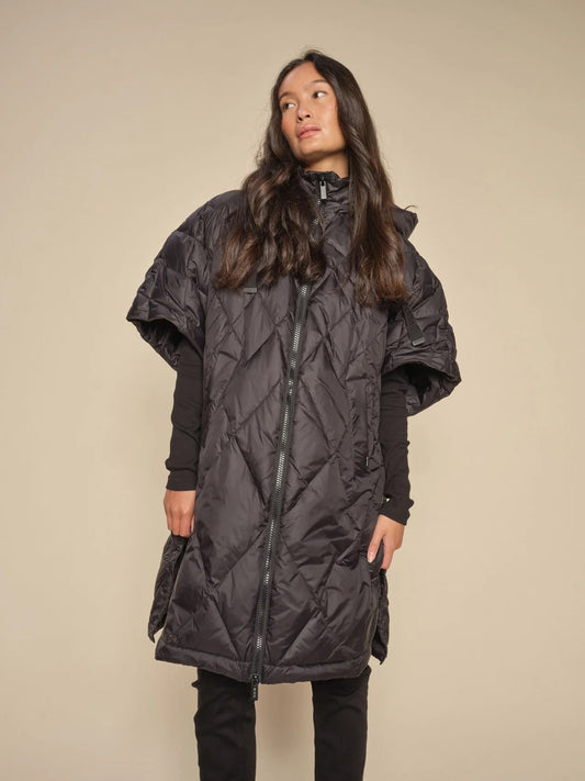 Faisa Down Poncho Black