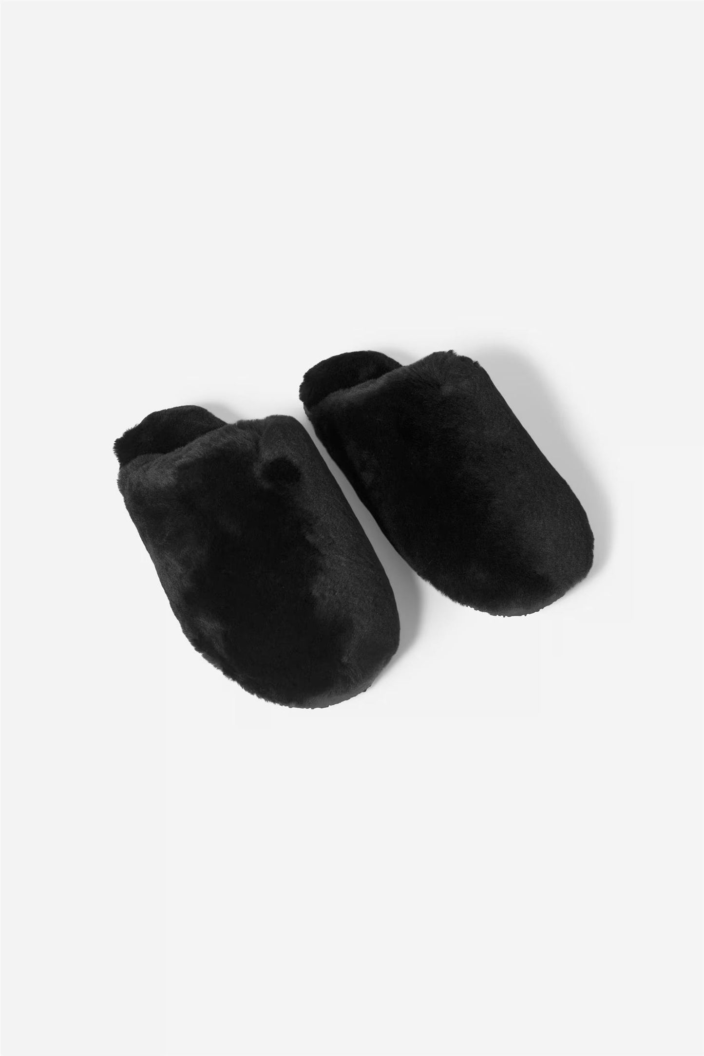 Cozy Slippers Sort