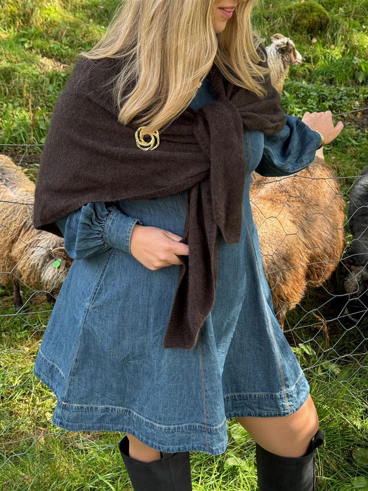 Sanne Poncho - Espresso Brown