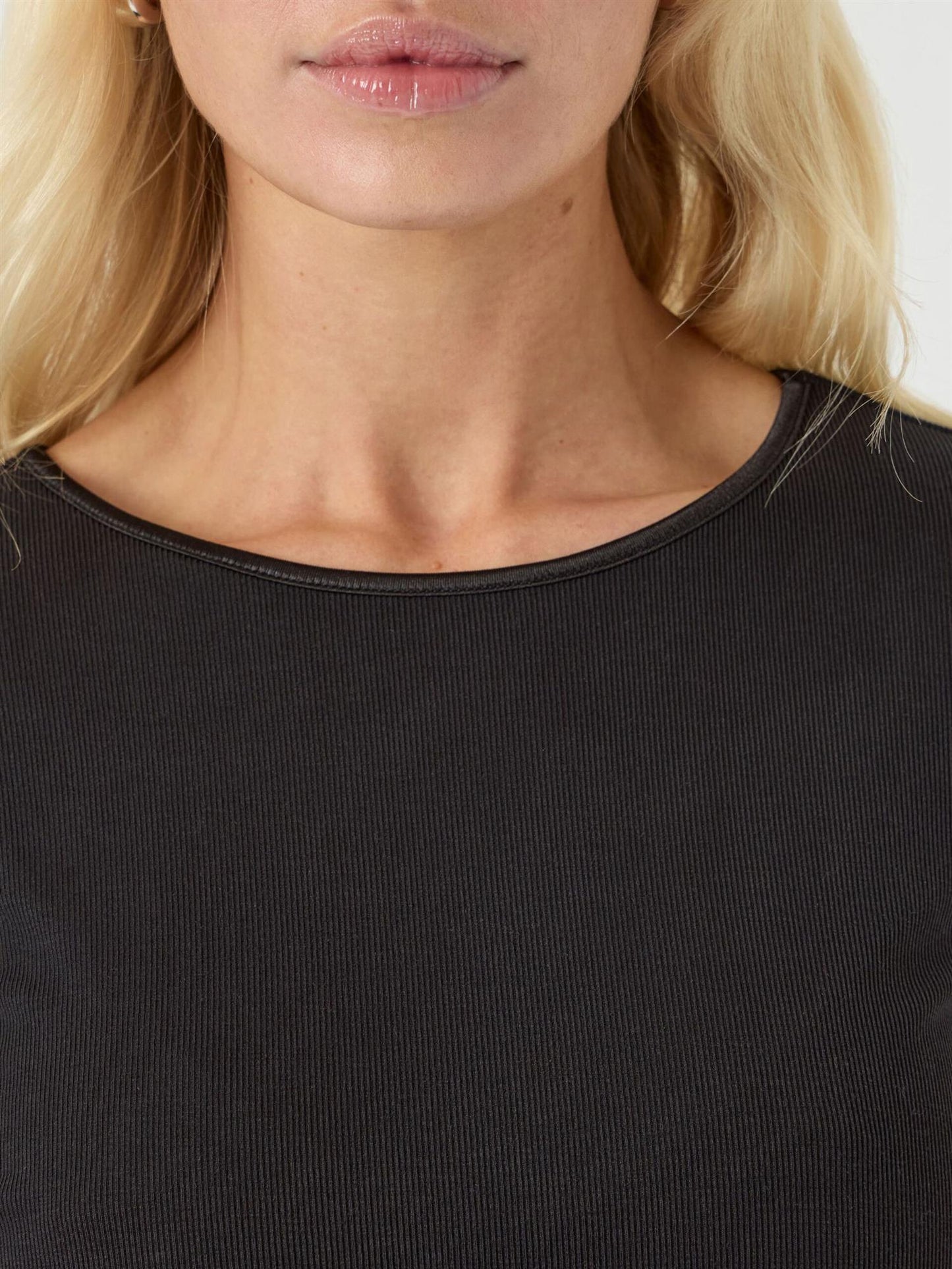 YasPaloma Ls Top Black