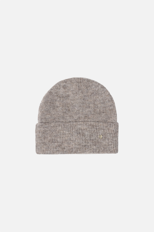 Malou hat