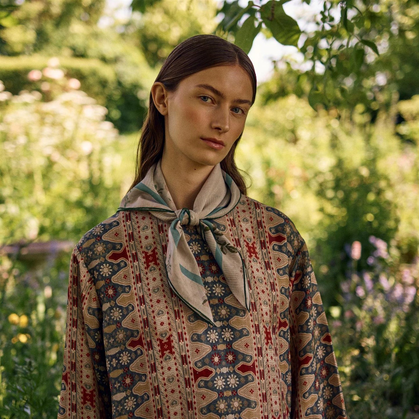 Light Small Emmi Scarf White