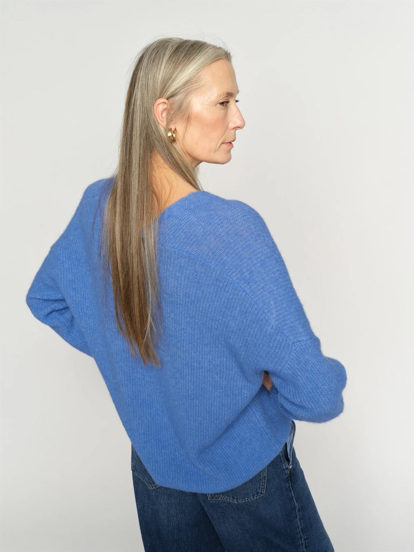 MMThora V-Neck Knit Ultramarine