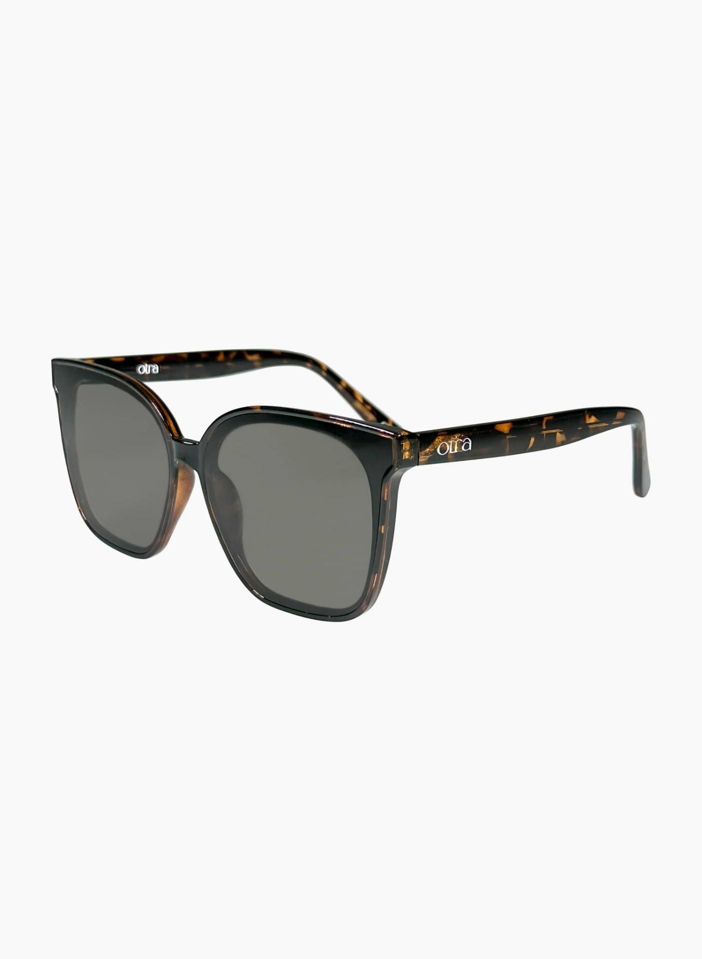 Betty Trans Tort/Smoke