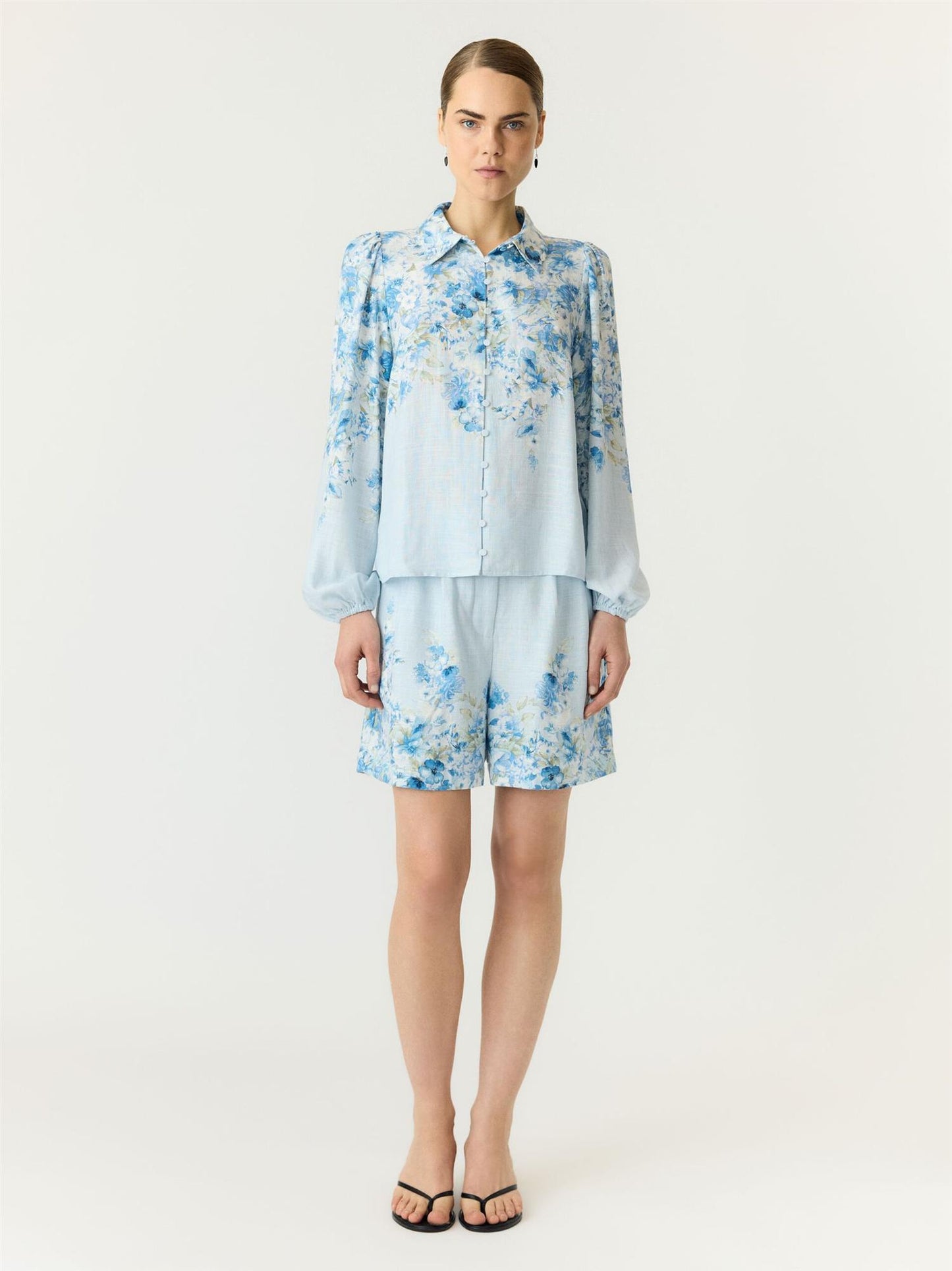 YasCleo Shirt - Skyway w/ Cleo print