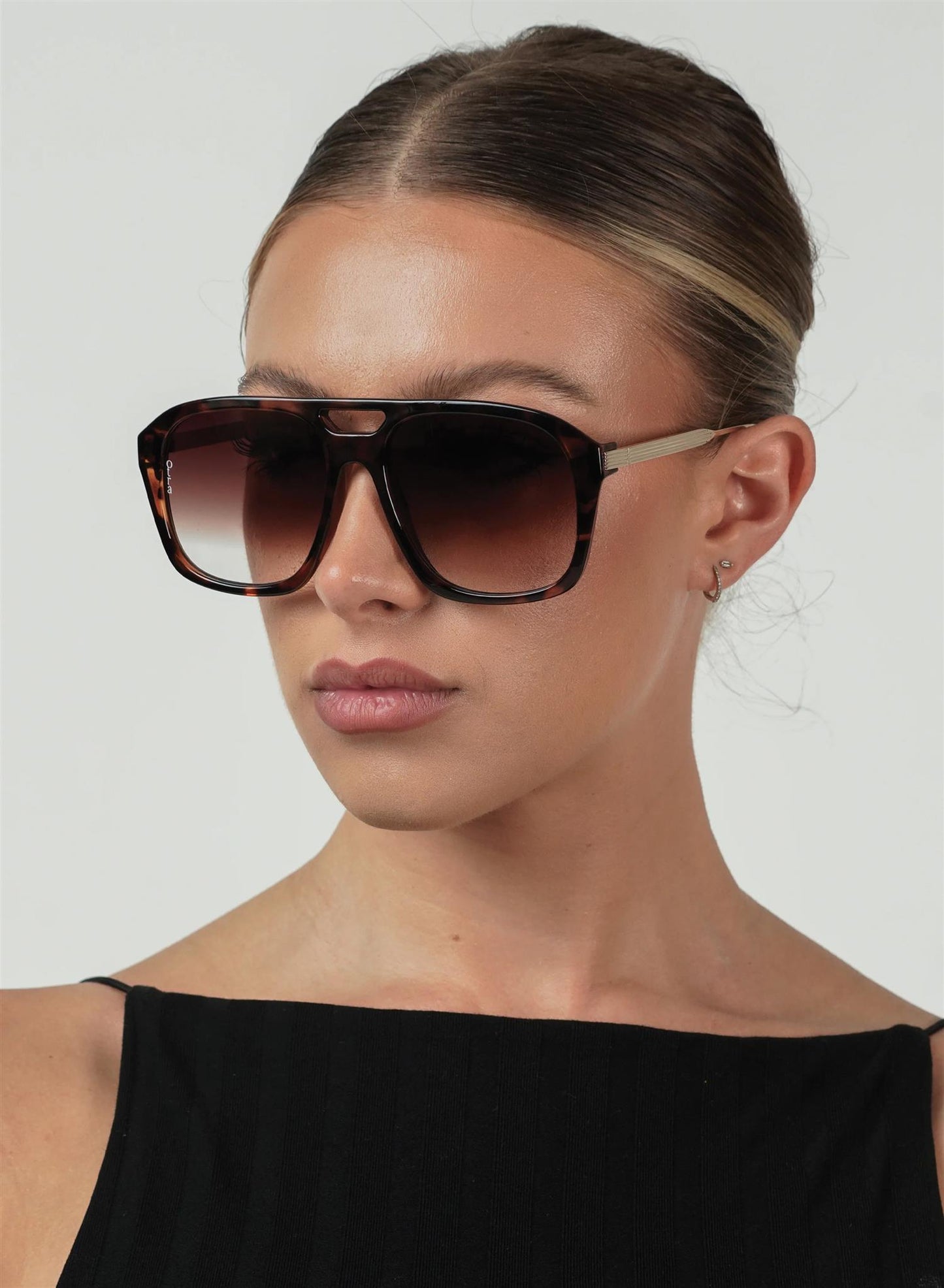 Reina Tort/Brown Fade