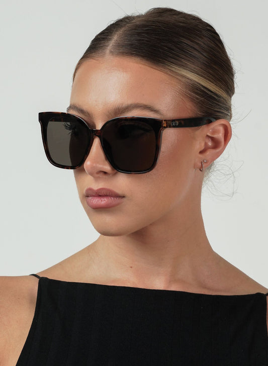 Betty Trans Tort/Smoke