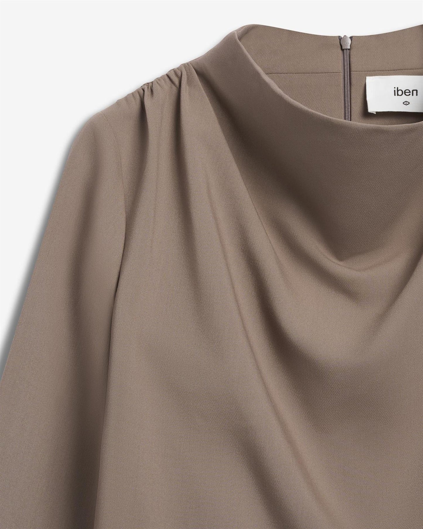 Beverly Top Taupe Grey