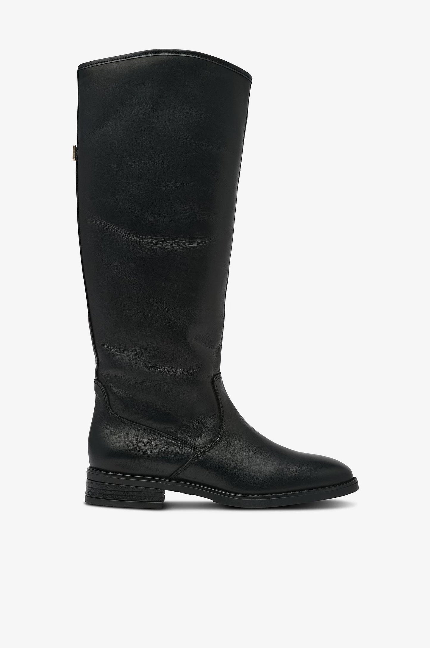 Vlora - Black Leather