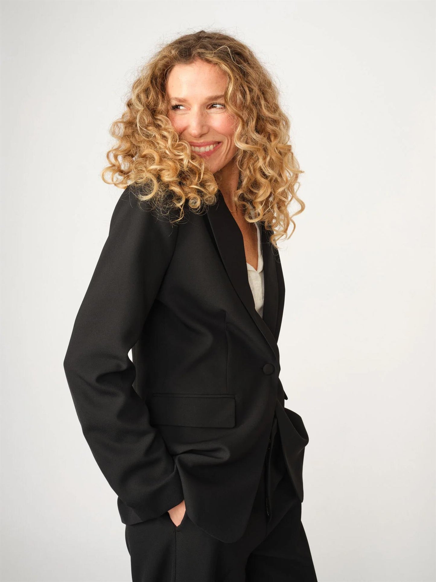 MM Leonora Miley Blazer  - Black