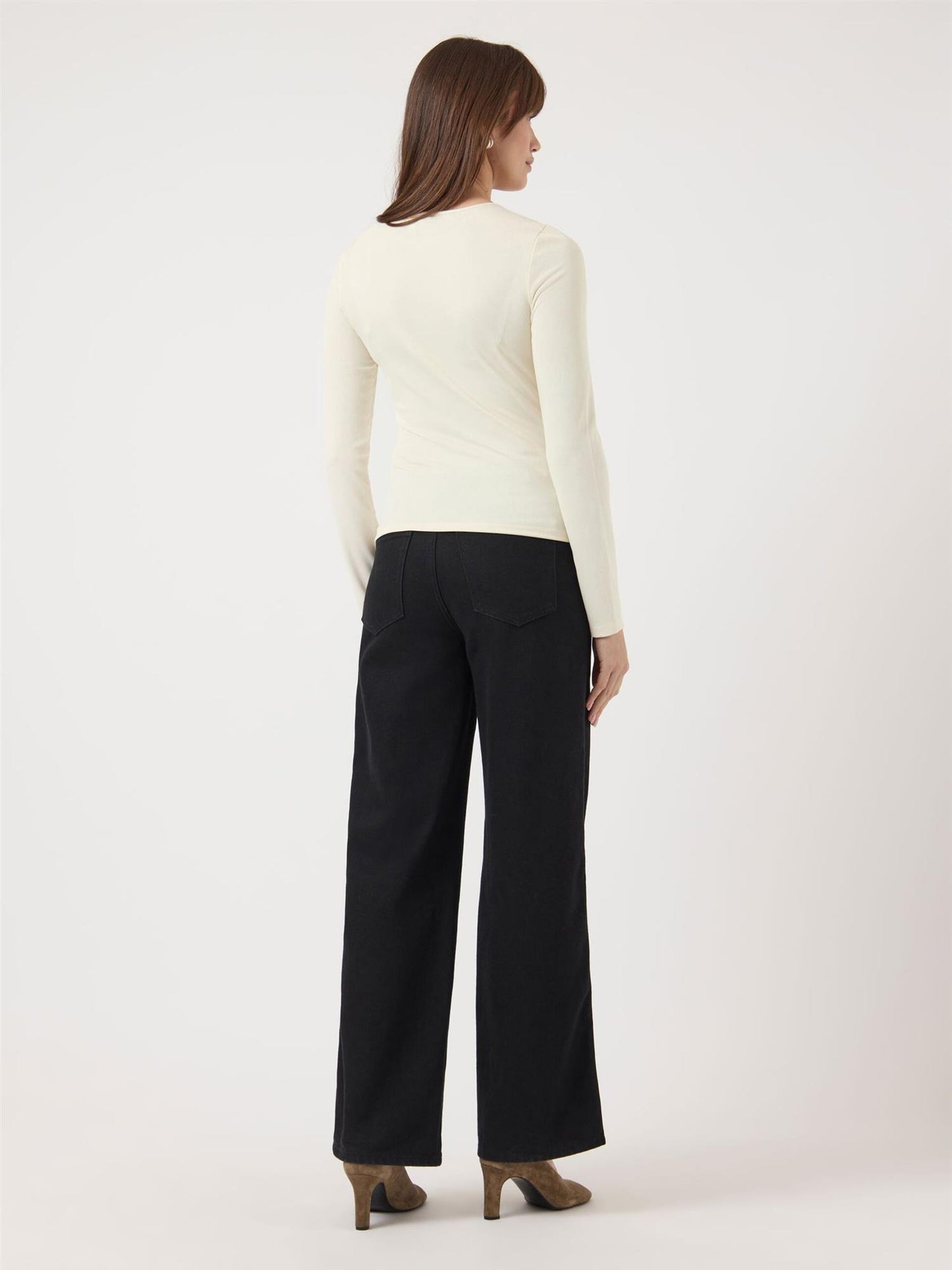 YasPaloma Ls Top Pristine