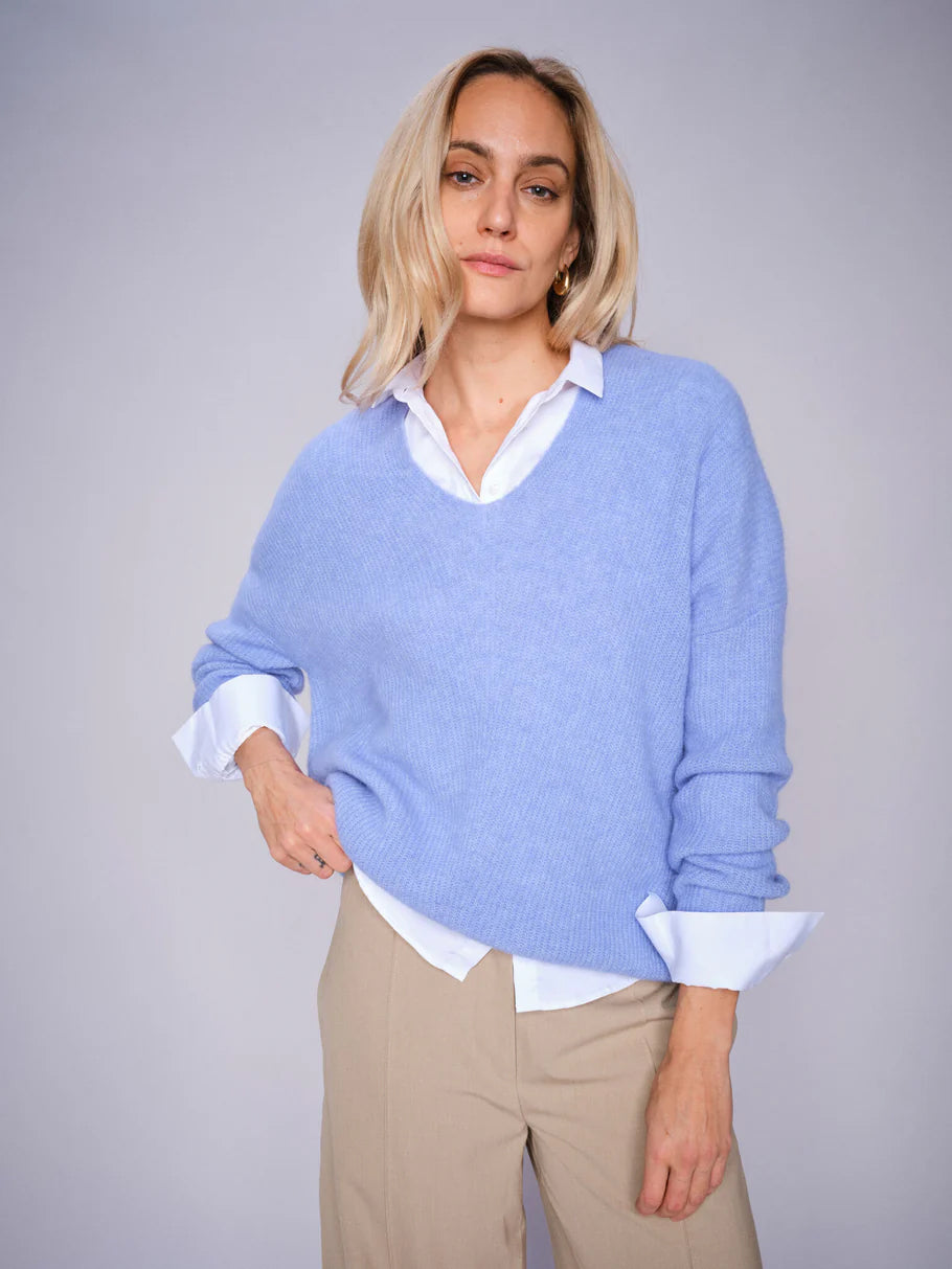 Thora V-Neck Knit