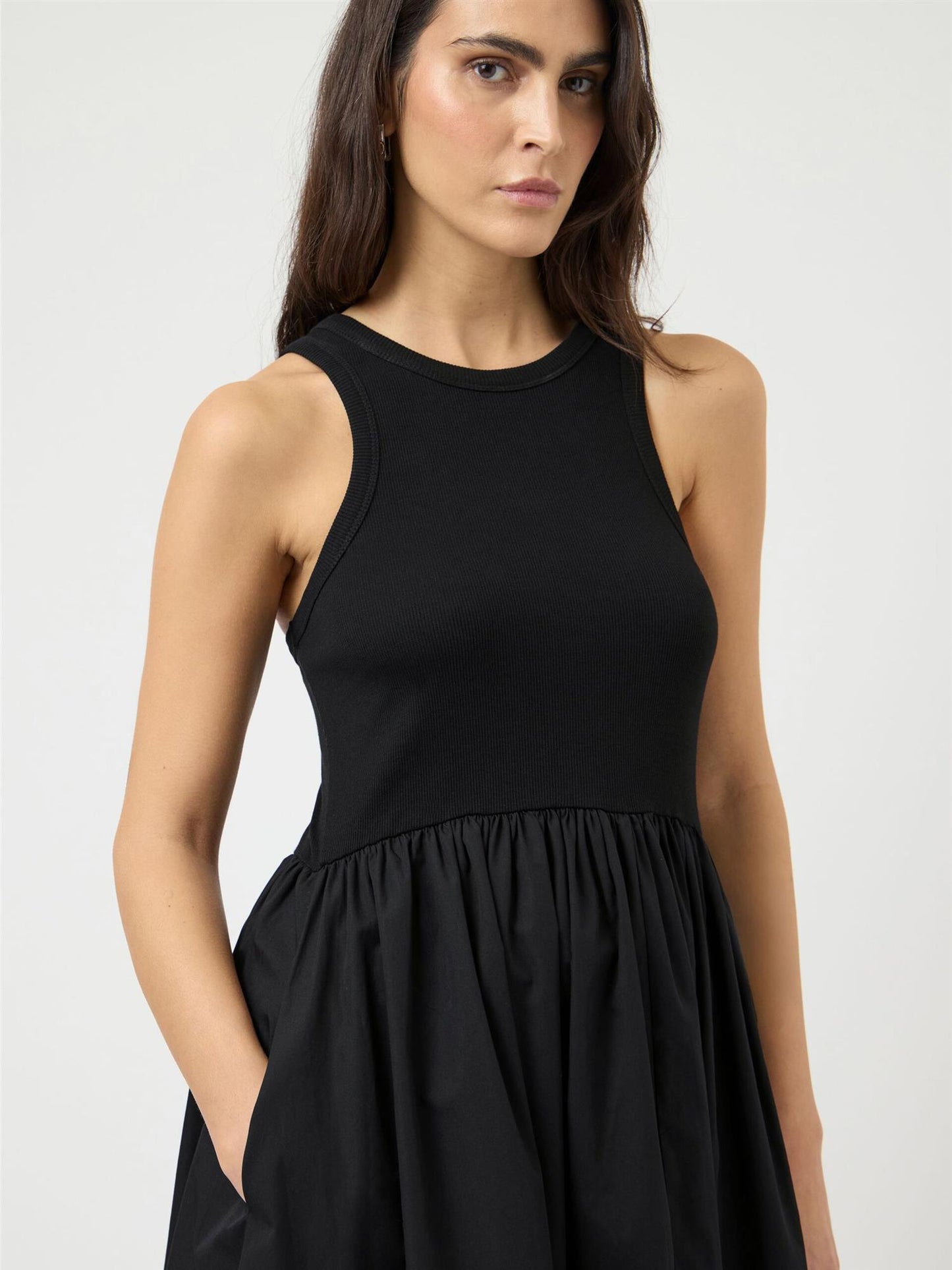 YasMiri SL Long Dress Black