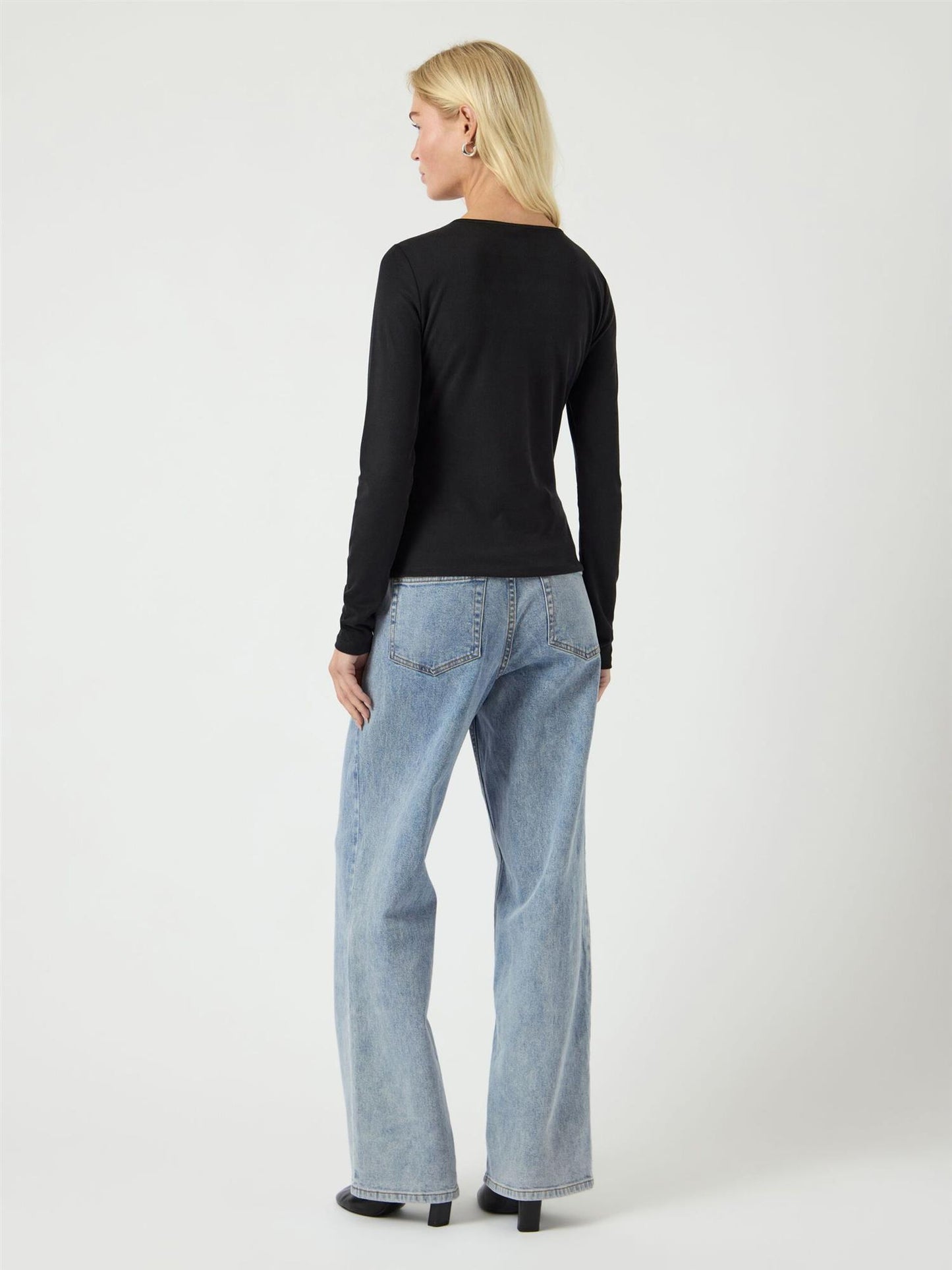 YasPaloma Ls Top Black