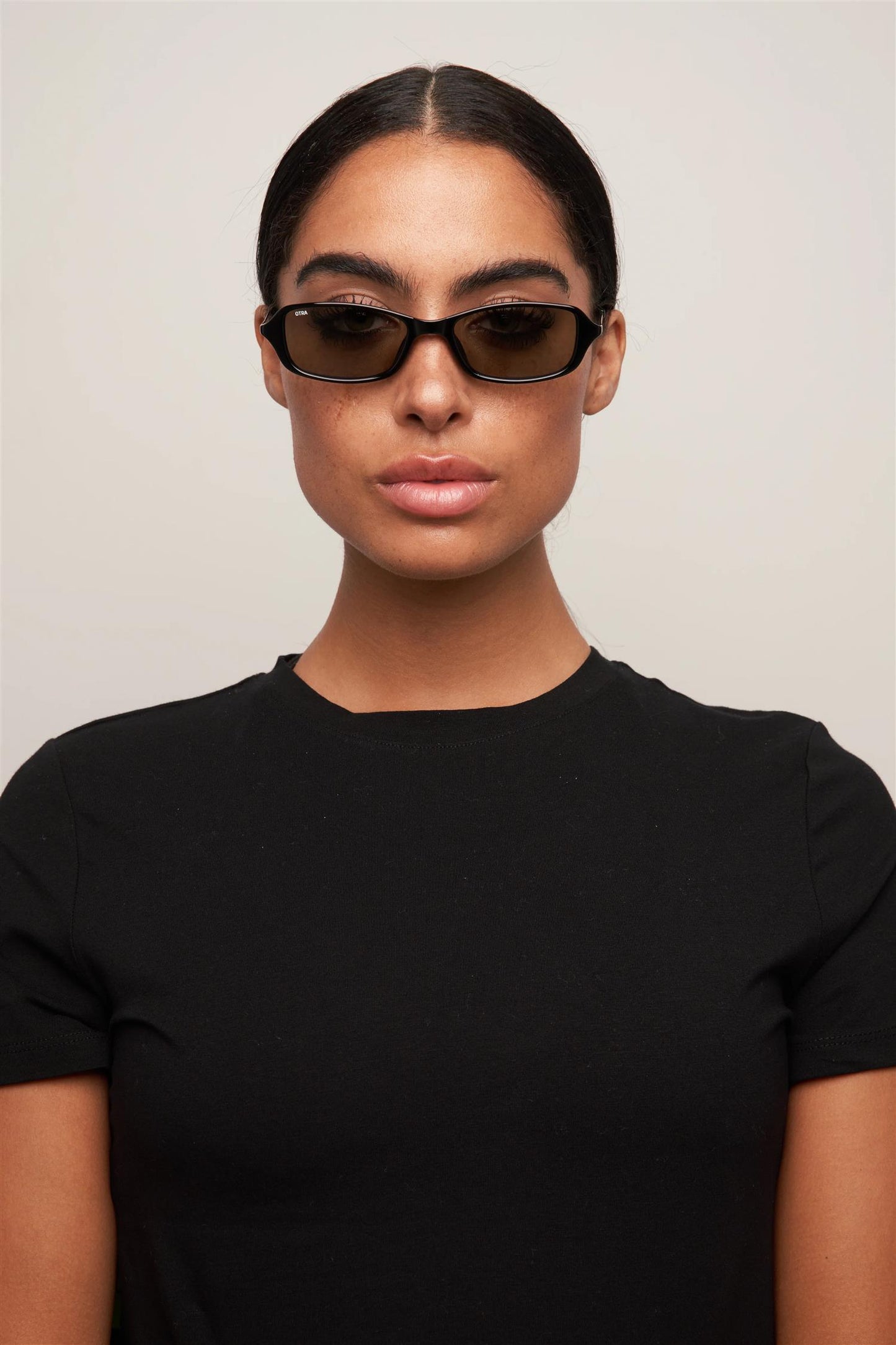 Caysee Black/Smoke