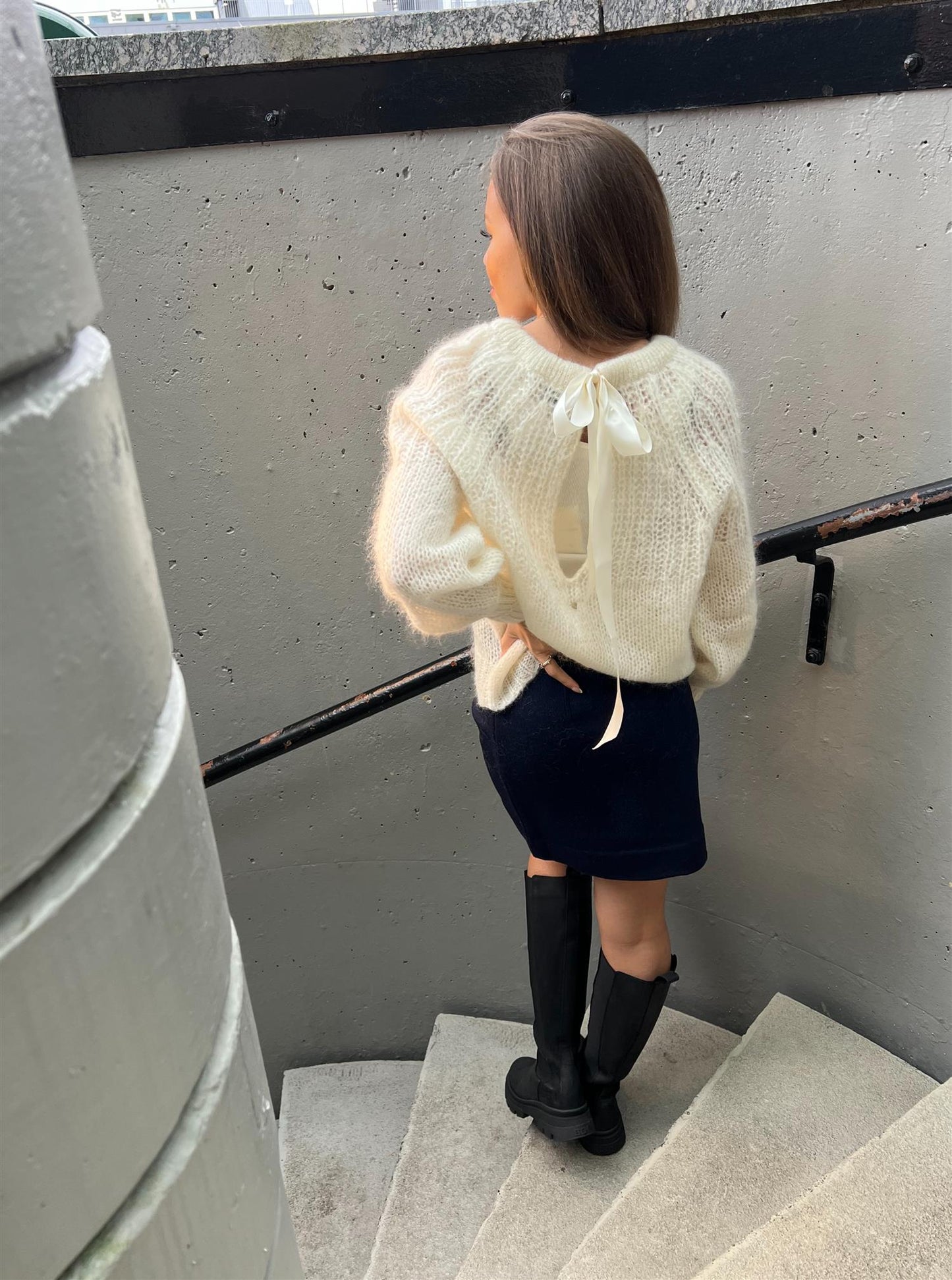 Nadine Bow Sweater Cream