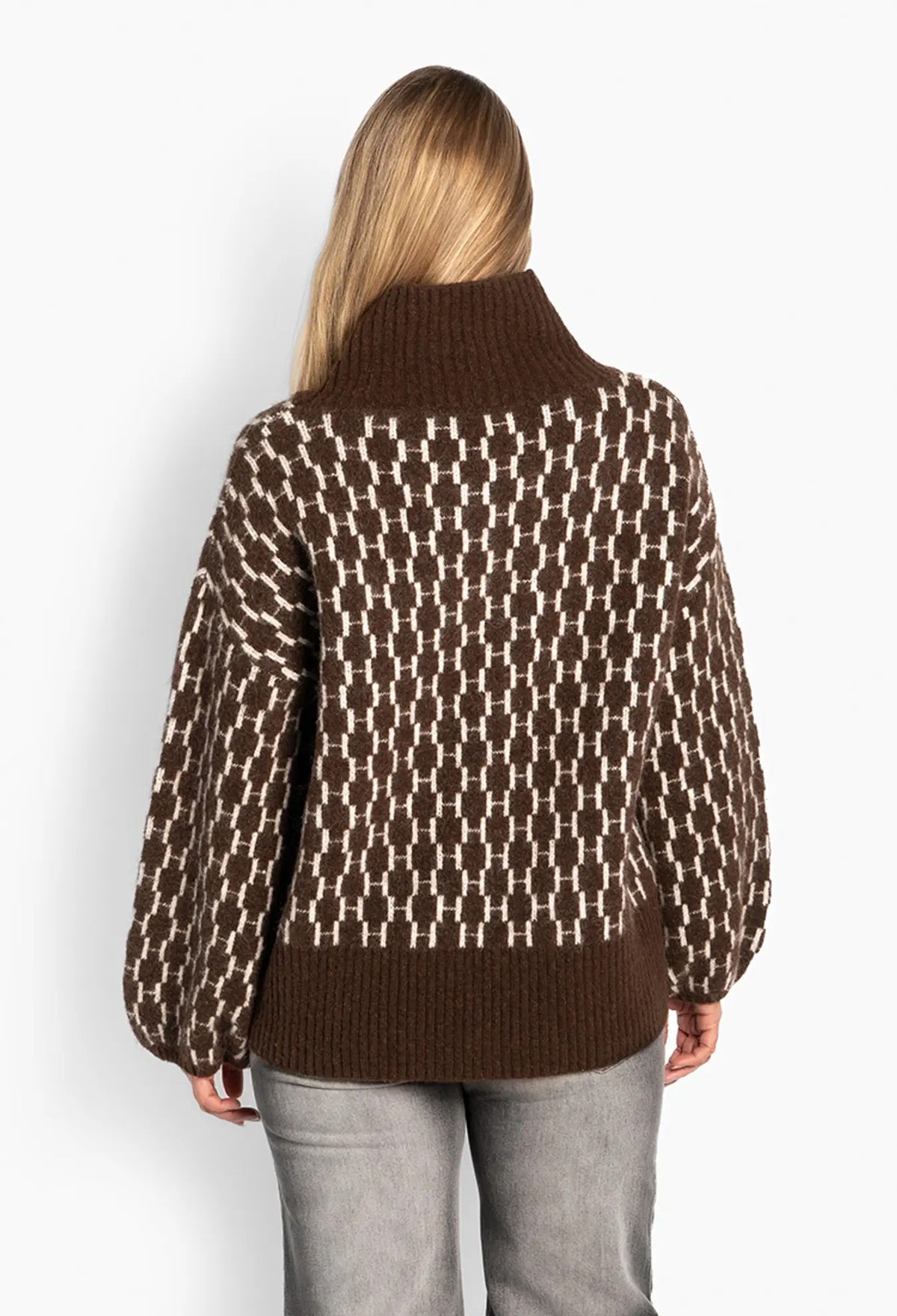 Fam New Pattern - Dark Earth