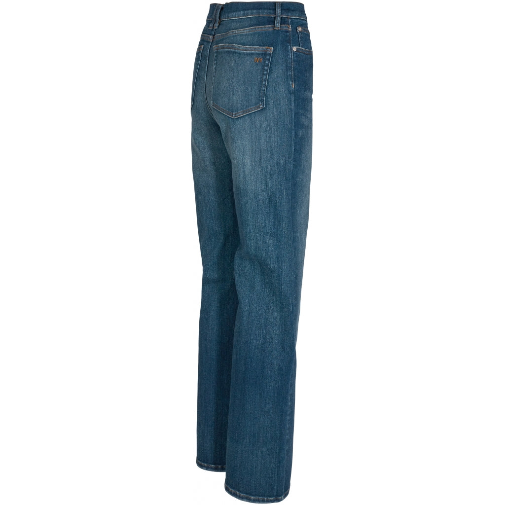 Mia Straight Jeans Wash Valetta 30''